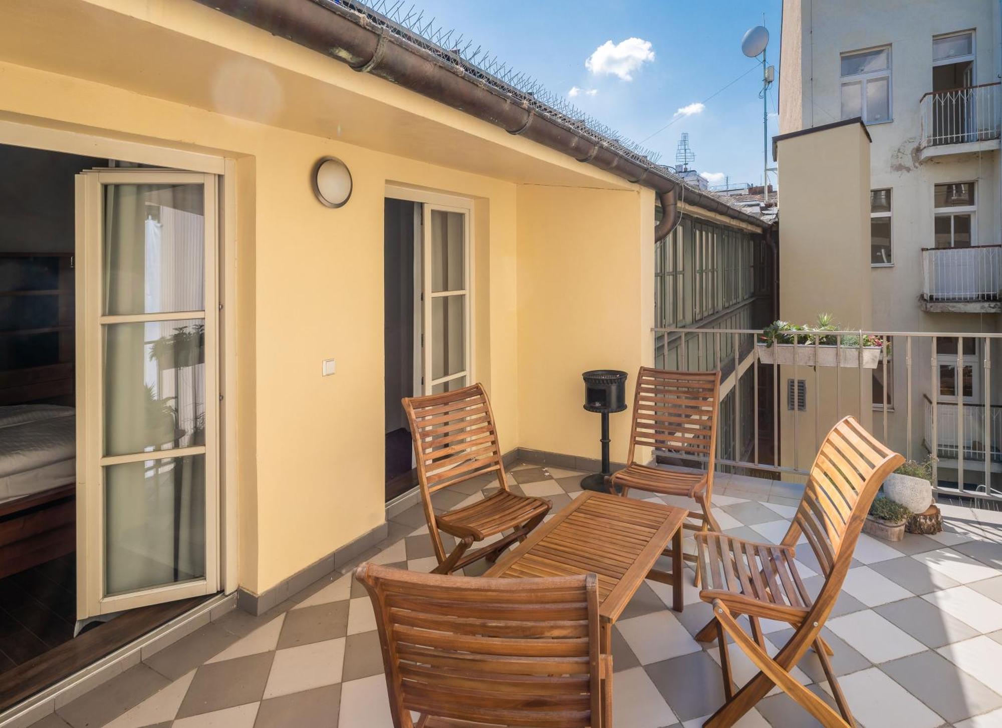 4 Elements Apartments Prague Exterior photo